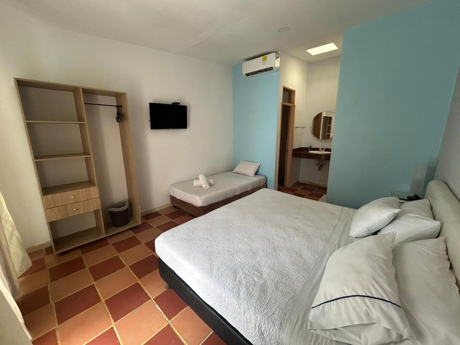 Bed and Breakfast Casa Crespo Картахена Экстерьер фото