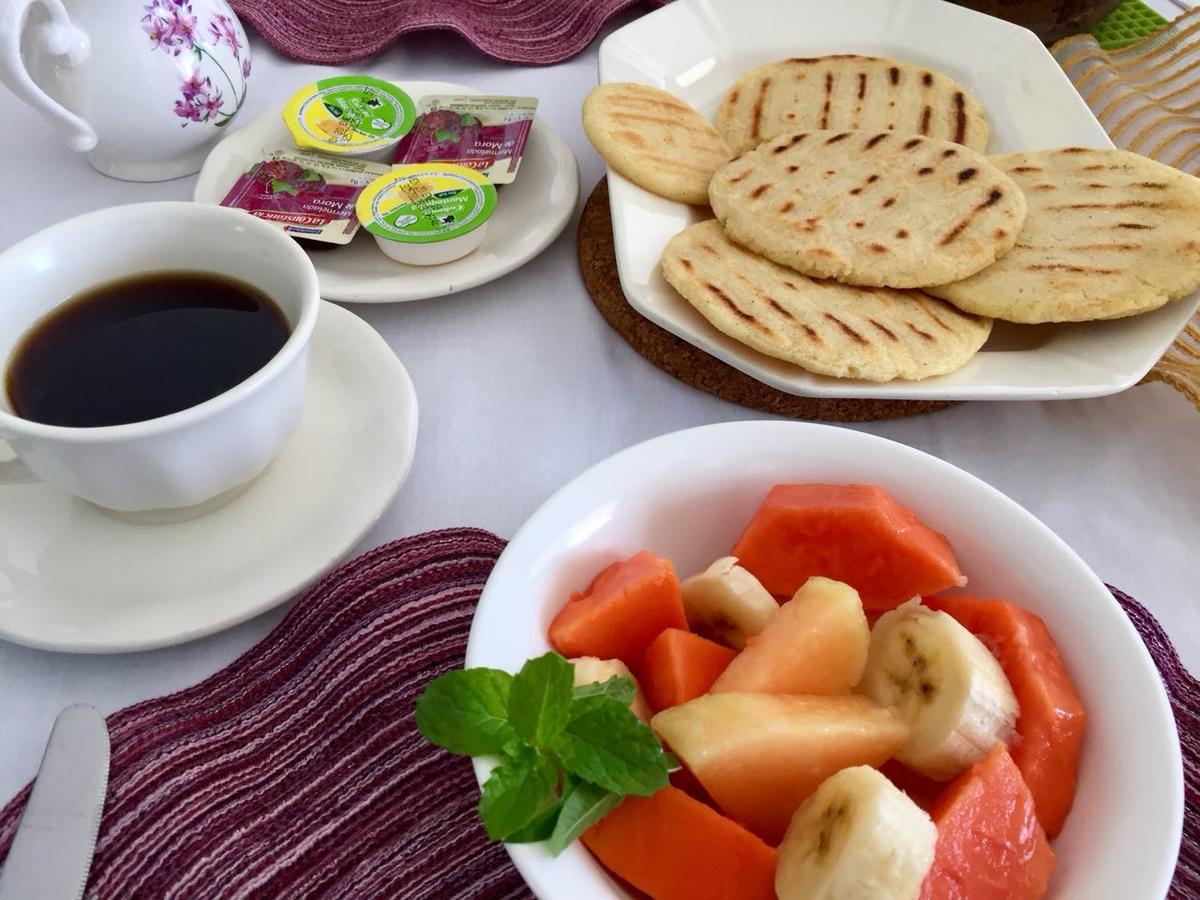 Bed and Breakfast Casa Crespo Картахена Экстерьер фото